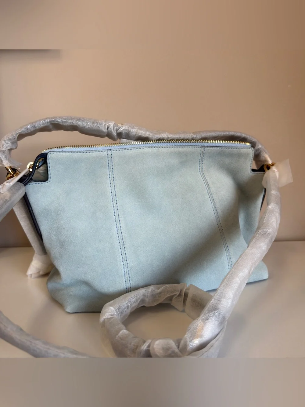 Michael Kors Brooke MD EW CONV SHLDR LEATHER